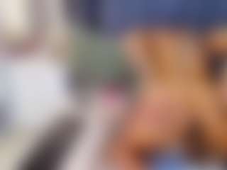 emily-86's Live Sex Cam Show