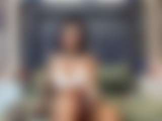 emily-86's Live Sex Cam Show