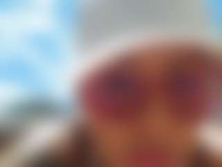 emily-86's Live Sex Cam Show