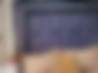 emily-86's Live Sex Cam Show