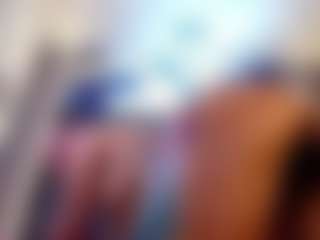 emily-86's Live Sex Cam Show