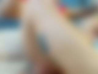 emily-86's Live Sex Cam Show