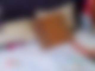 emily-86's Live Sex Cam Show
