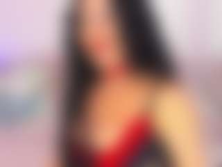 Live cam show with ClaireWarner - Solo on StripNow