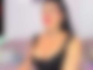 Live cam show with ClaireWarner - Flashing on Dare Cams