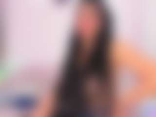 Live cam show with ClaireWarner - Bedroom on Dolls Live