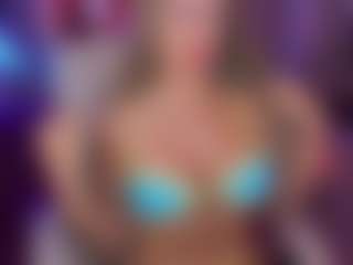 Live cam show with MadissonSoft - Flash on Camsoda