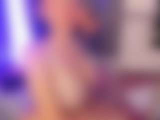 Live cam show with LILI - Butt Plug on Camsoda