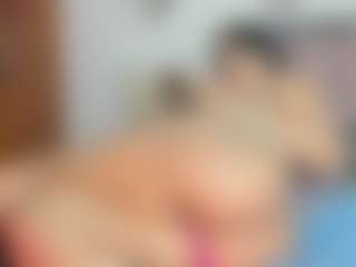 Live cam show with MiaPearls - Teen (18+) on livesuperchat.net