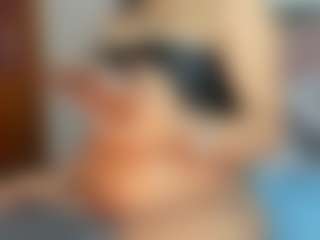MiaPearls's Live Sex Cam Show