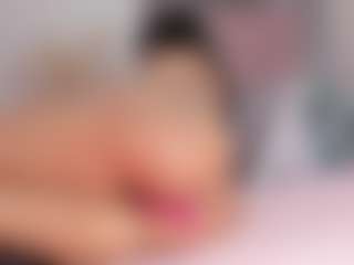 Live cam show with MiaPearls - Thin on Strip Flash - Live Sex Shows
