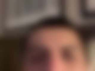 zkudossxz's Live Sex Cam Show