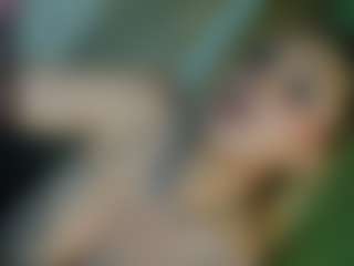 Live cam show with TsPostOphere - English on Camsoda