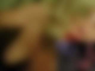 Live cam show with TsPostOphere - English on Camming Site