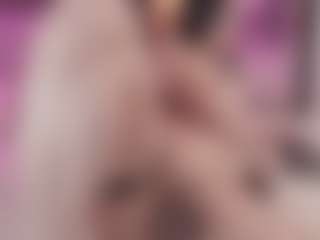 Bellatslatina's Live Sex Cam Show