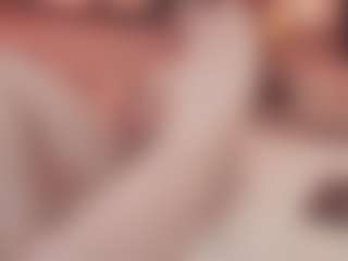 Bellatslatina's Live Sex Cam Show