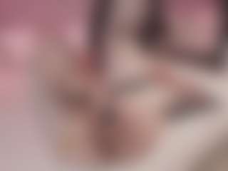 Bellatslatina's Live Sex Cam Show