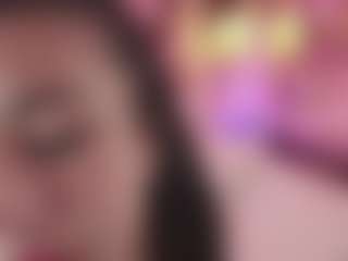 Bellatslatina's Live Sex Cam Show