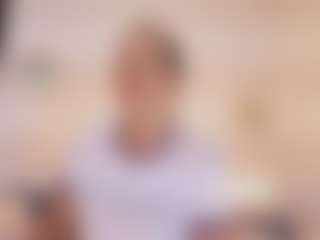 Shanon-mature MILF webcam performer live streaming