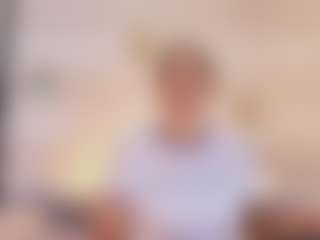 Live cam show with Shanon-mature - Granny on hrnylive.com