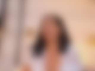 Live cam show with Shanon-mature - Petite MILF on Camsoda