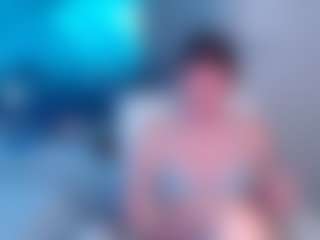 DaniellaTrue1's Live Sex Cam Show