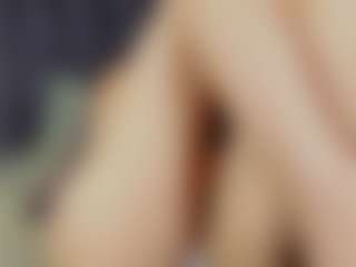 Live cam show with Nicole - Bikini on CamClone