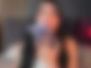 Live cam show with Nicole - Dildo Or Vibrator on SpunkLive