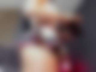 Live cam show with Nicole - Camel Toe on nudelive.tv
