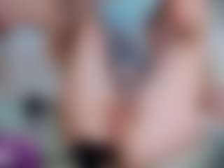 Live cam show with nikitasunrise - Gray Eyes on Camsoda
