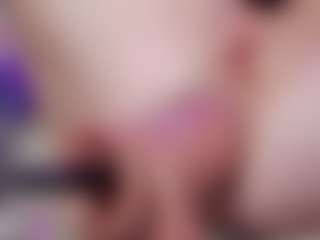 Live cam show with nikitasunrise - Pantyhose on parknlotfishbdy