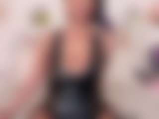 Live cam show with PinkCeleste - Black Middle Aged on Streamer API