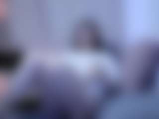 Live cam show with Lesliee22 - Average on StripNow