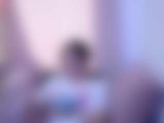 Live cam show with Lesliee22 - Nipple Piercings on Dolls Live