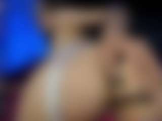 Live cam show with Aiko Mori - Gamer on studioflirtlive.com