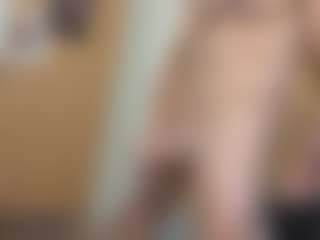 hunglow's Live Sex Cam Show