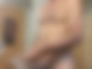 hunglow's Live Sex Cam Show