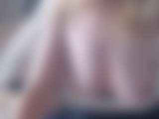 AmandaBB's Live Sex Cam Show