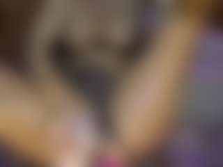 Live cam show with AnnesWhite - Sexcam on googirlz