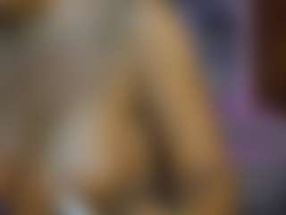 AnnesWhite's Live Sex Cam Show