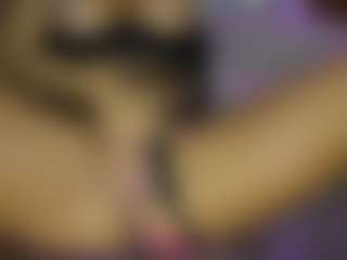 AnnesWhite's Live Sex Cam Show