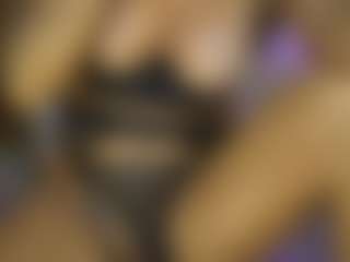 AnnesWhite's Live Sex Cam Show