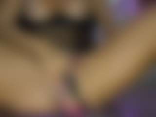 AnnesWhite's Live Sex Cam Show
