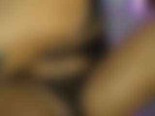 AnnesWhite's Live Sex Cam Show