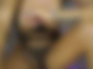AnnesWhite's Live Sex Cam Show