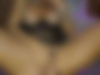 AnnesWhite's Live Sex Cam Show