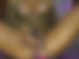 AnnesWhite's Live Sex Cam Show