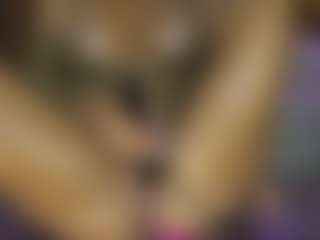 AnnesWhite's Live Sex Cam Show