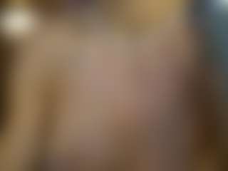 AnnesWhite's Live Sex Cam Show