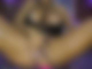 AnnesWhite's Live Sex Cam Show